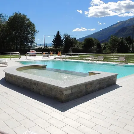 Paradiso 4*