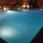 Paradiso Aparthotel 4*